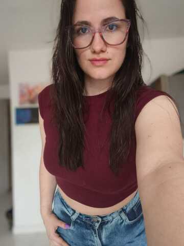 ALICECARVAJAL1 on Cams.com