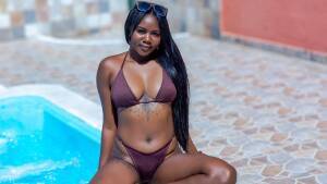 Ambar_Noir on Cams.com