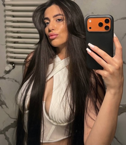 ArielGemmee on Cams.com