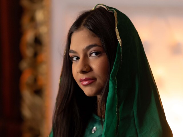 AshaYuvaa on Cams.com