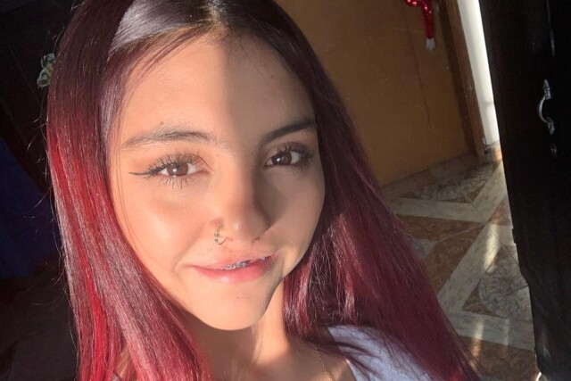 AshleeyRoberts on Cams.com