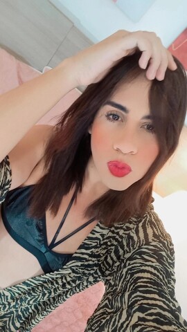 CAROLINA_PAZZTS on Cams.com
