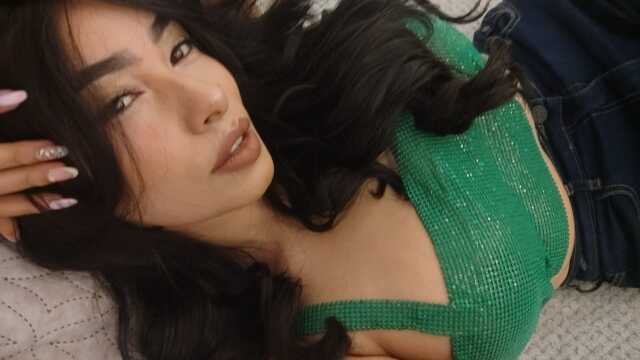 Celeste_breedlov on Cams.com