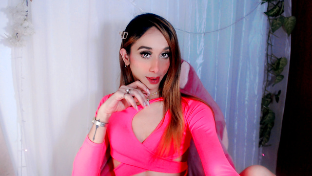 Daniela_WalkerTS on Cams.com