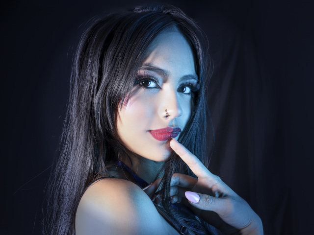 DaphneBrown on Cams.com