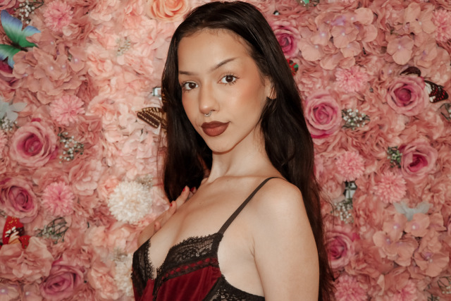 DashaFlame on Cams.com