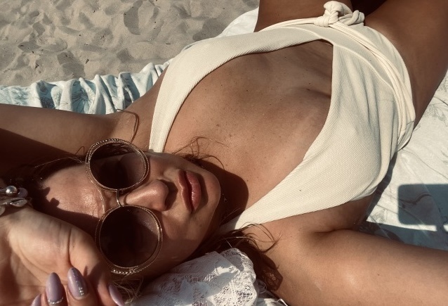 DianaTease on Cams.com