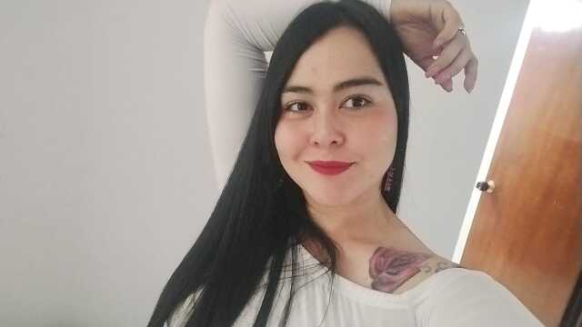EILEEN26 on Cams.com
