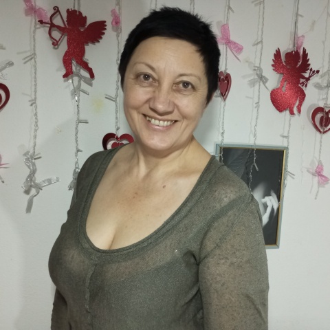 EmillyLovee on Cams.com