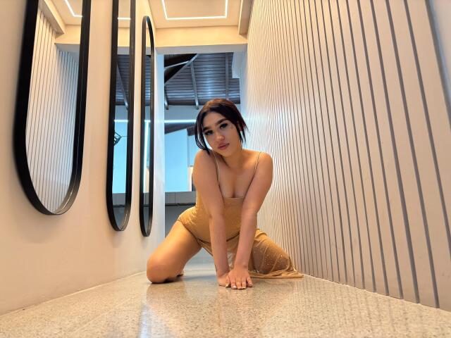 EmmaTexxas on Cams.com
