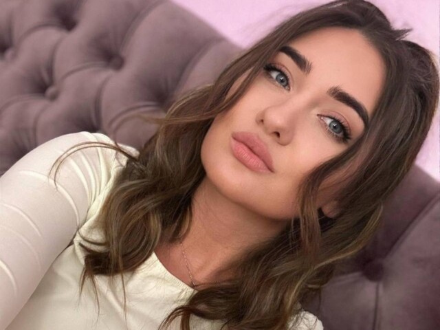 Evalaniss on Cams.com