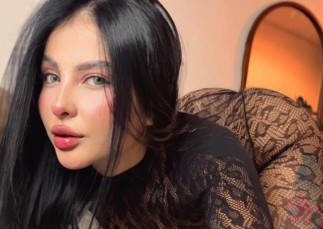 EvangelineWhite on Cams.com