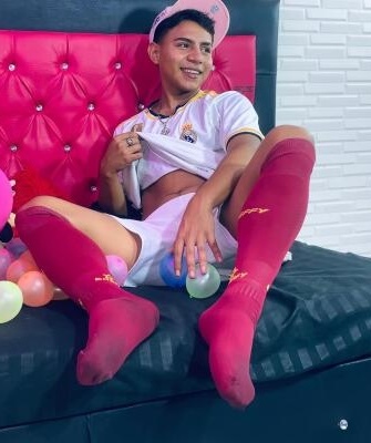 FuckRichi20 on Cams.com