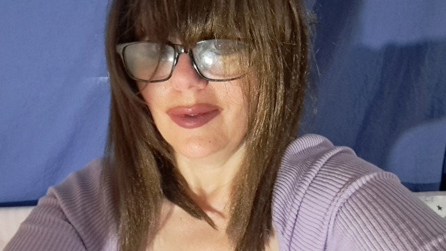 Grace72 on Cams.com