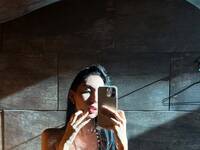 Webcam model HoneyVixen from Cams
