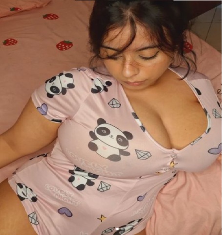 Hugetitis on Cams.com