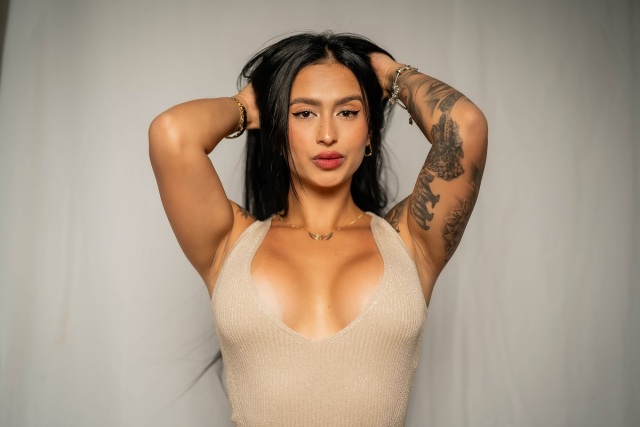 IvonnyFoster on Cams.com