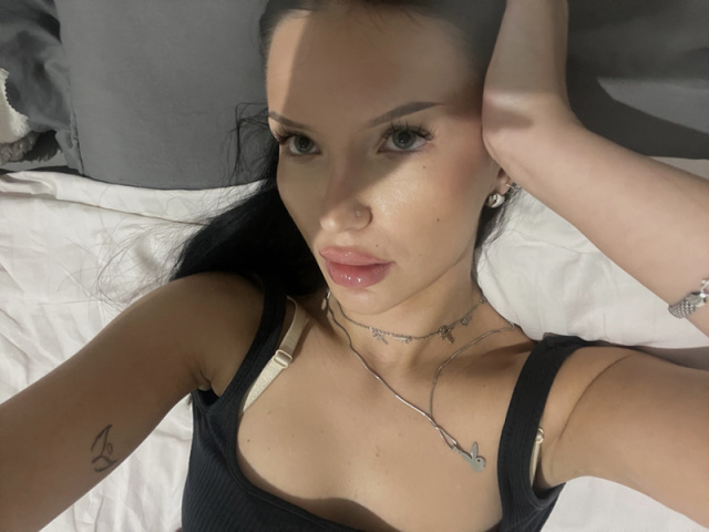 JoanCrazy on Cams.com