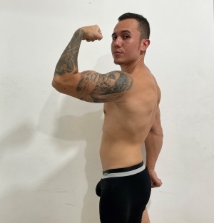 Jon_Strikerr on Cams.com