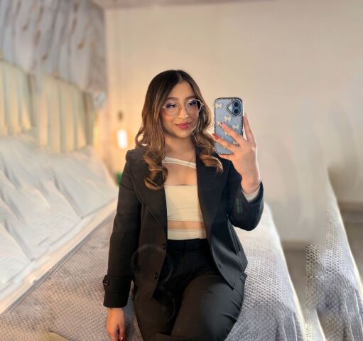 KamilaVega on Cams.com