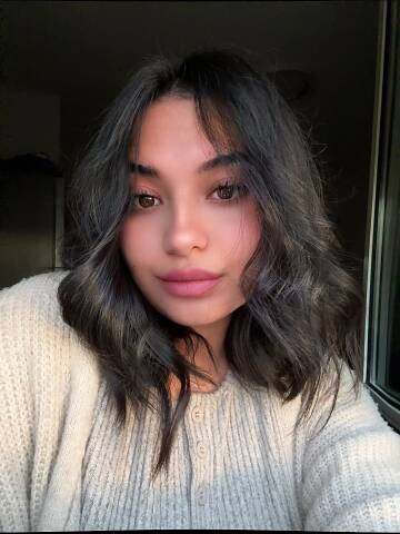 KiraMoonn on Cams.com