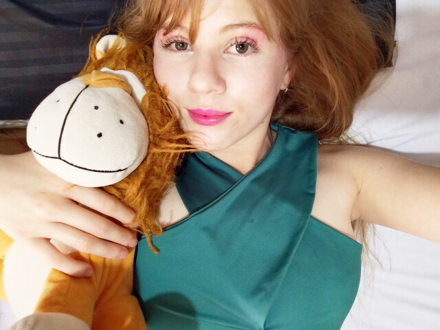 LailaCute on Cams.com