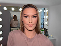 LaraStone69 on Cams.com