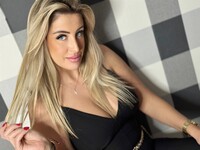 Webcam model LeilaCherry from Cams