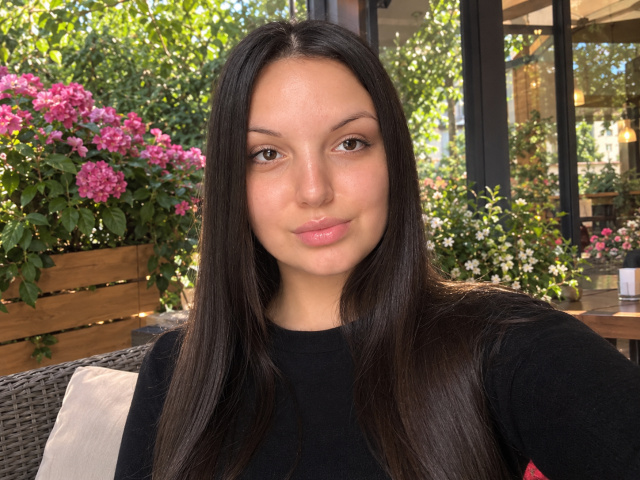 LeilaWoood on Cams.com