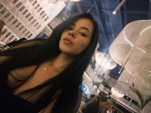 LhanaxRiviera on Cams.com