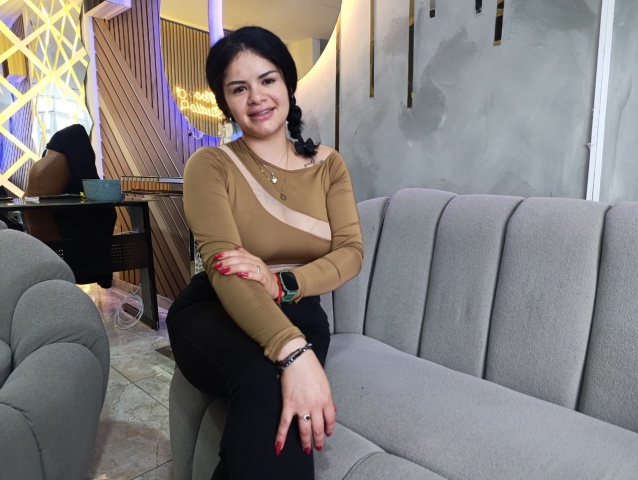 LolabANDSalome on Cams.com