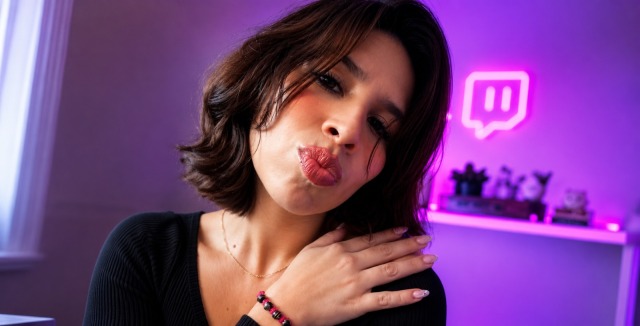 Macarenaa on Cams.com