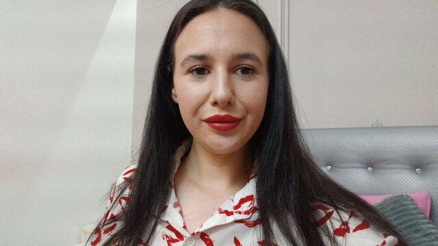 MavisReeve on Cams.com