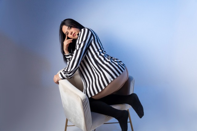 MiaAylen on Cams.com