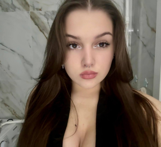 MistySparkk on Cams.com