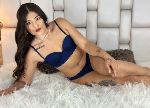 NashuaBell on Cams.com