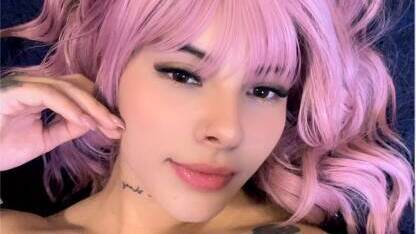 Rose_adams666 on Cams.com
