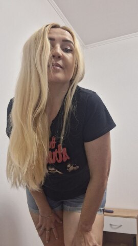 Sandra12xmatt on Cams.com