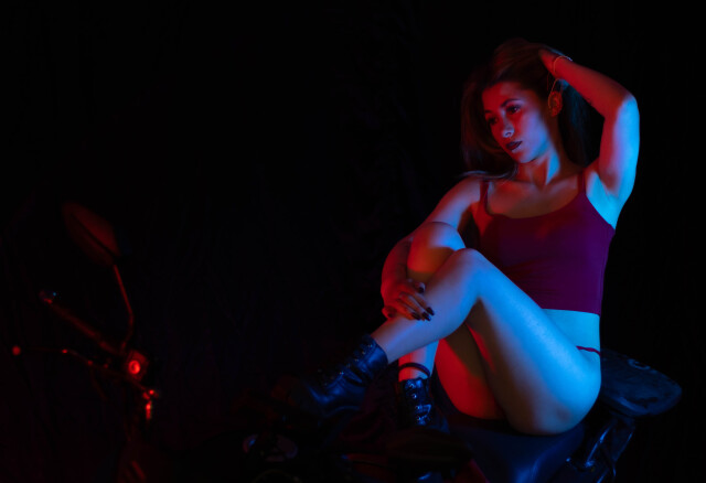 SaraRoadh on Cams.com