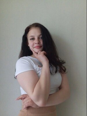 SnowWhiteBellaa on Cams.com