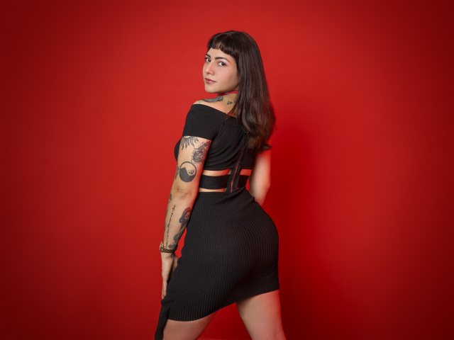 VictoriaVonTesse on Cams.com