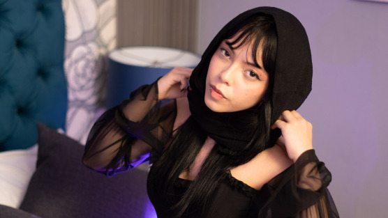 VioletStarht on Cams.com