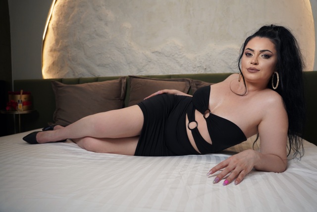 YvesNoir on Cams.com