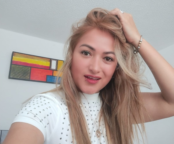 abie19spicy on Cams.com